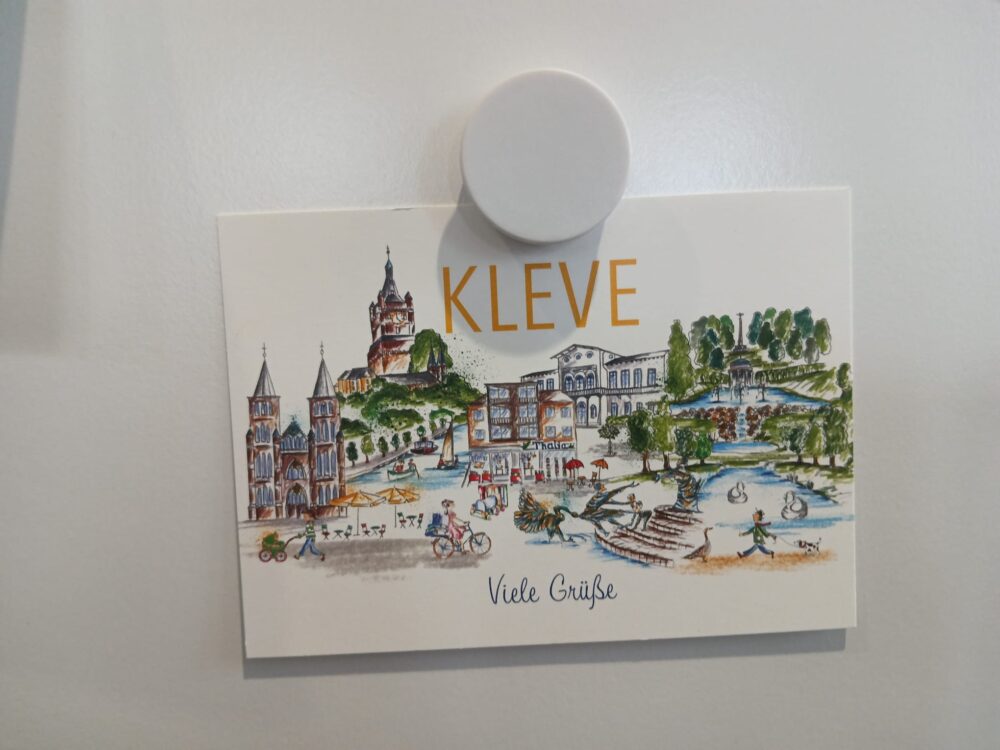 Postkarte Kraejen mit gezeichneten Klever Sehenswürdigkeiten